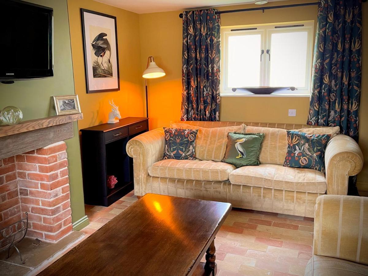 Вилла The Hayloft Gestingthorpe Экстерьер фото