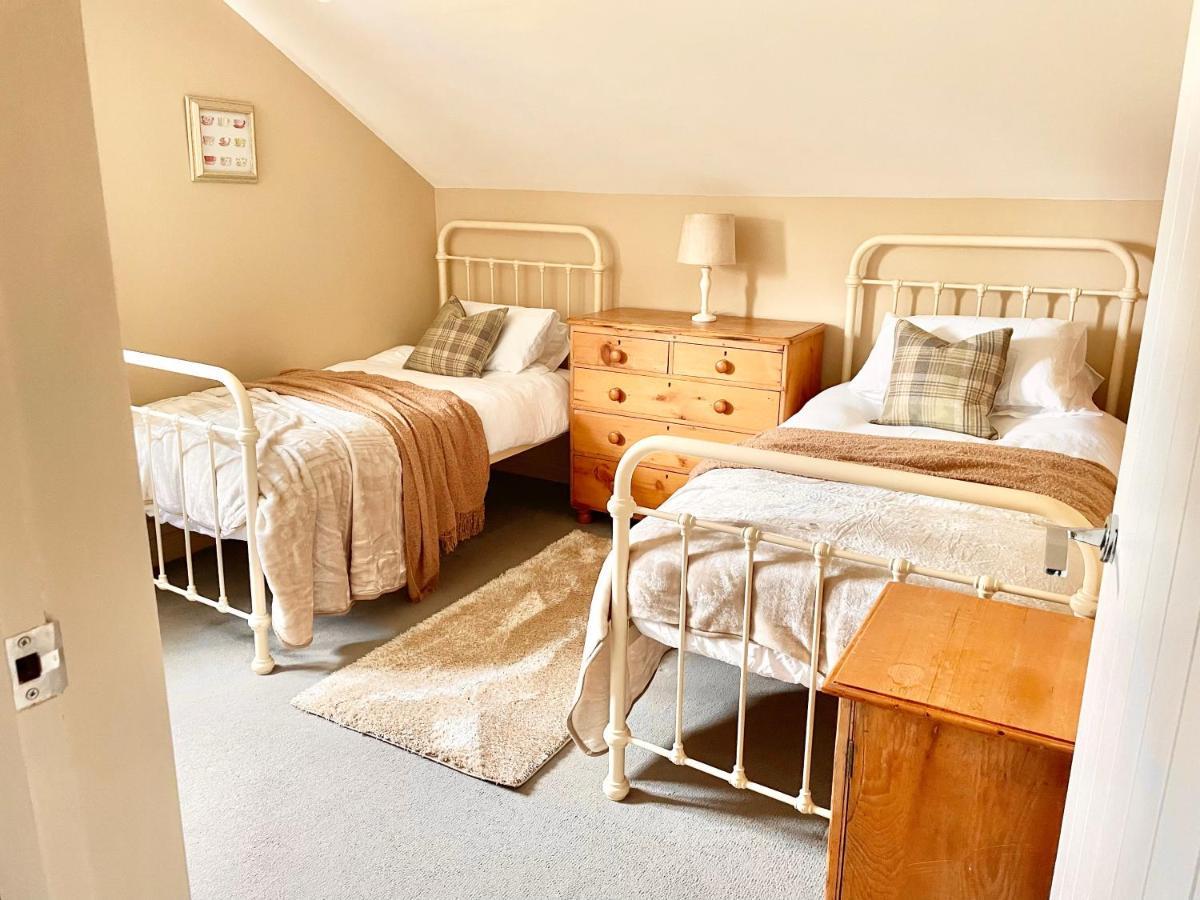 Вилла The Hayloft Gestingthorpe Экстерьер фото